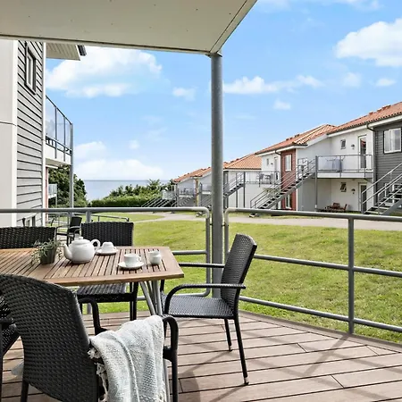 Sopark Lejl, 27 Apartment